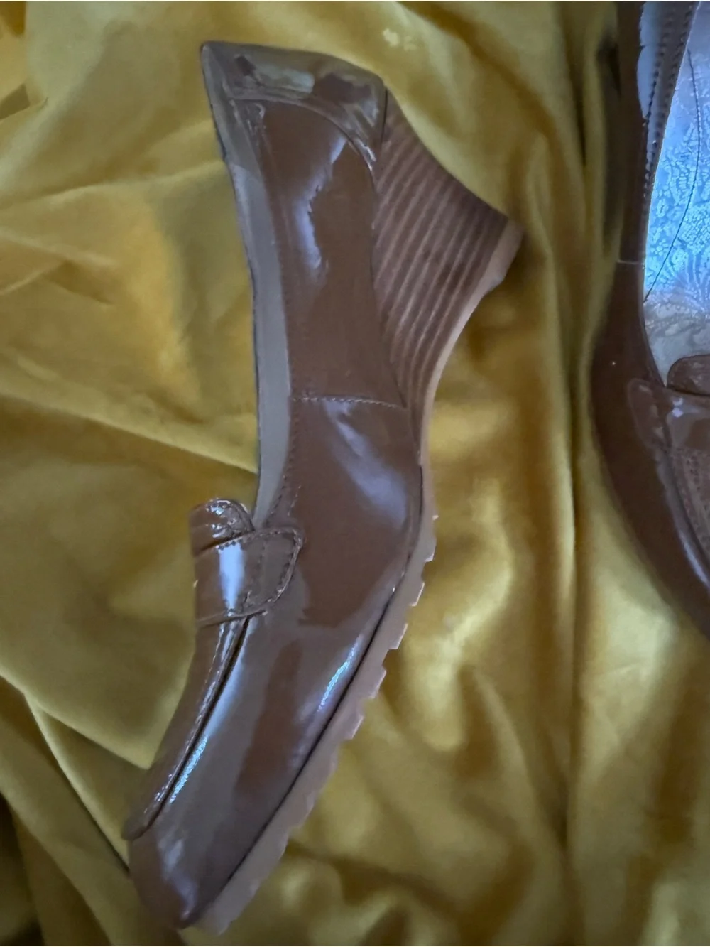 Women's Brown Patent Leather wedge made in Japan